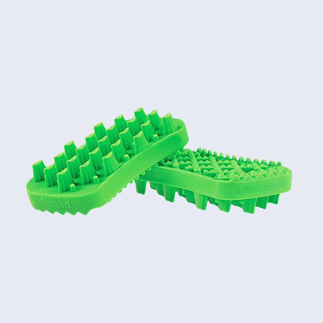 Pet + Me Silicon Brush - Green